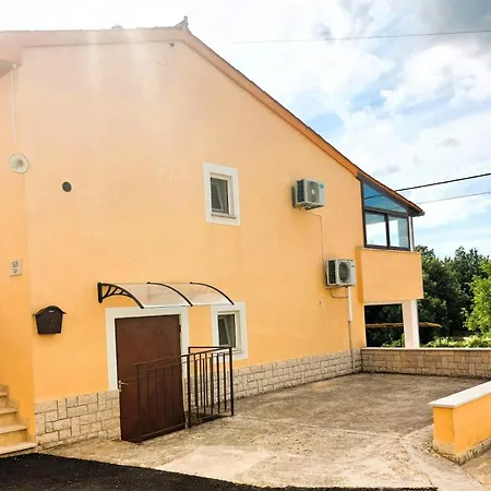 Caroiba * Karojba