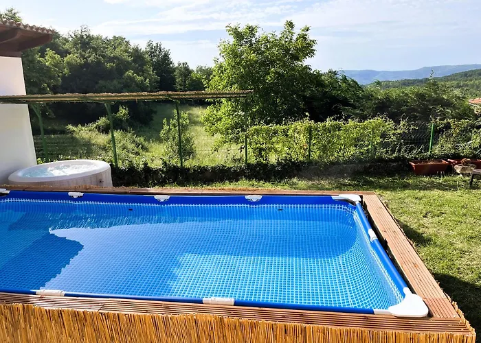 Caroiba Villa *