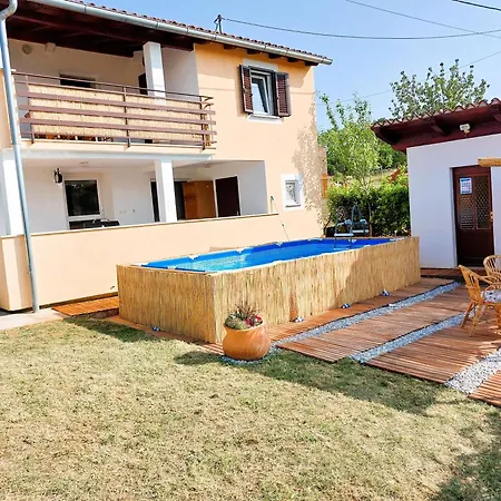 Caroiba Villa